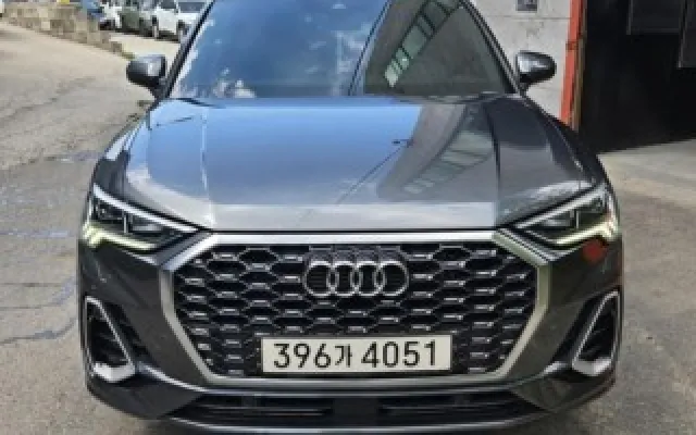 스포티지5세대 중고차 Q3 (F3) 35 TDI 스포트백 매물 사진 4 - 2022/09 53,773km
